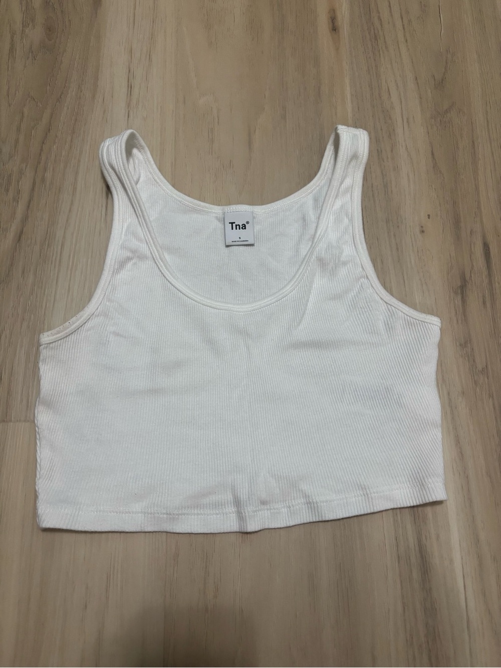 Aritzia TNA White Ribbed Crop Tank Size Small